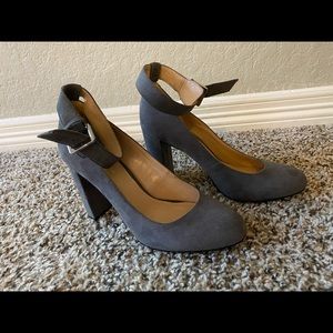 Dark gray Nine West pumps, size 6 1/2M